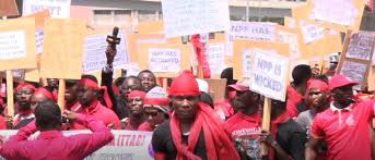 Y33 GYE Y3N SIKA – Furious Teachers Trainees to Demonstration Against Gov’t